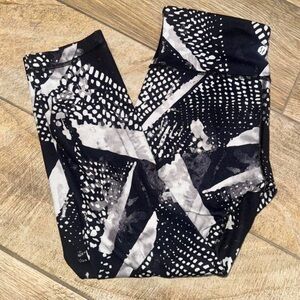 lululemon athletica Black & White Printed Leggings